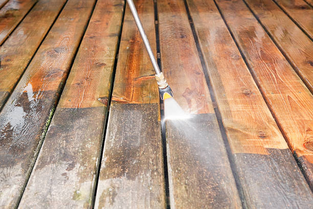 Best Sign and Awning Cleaning  in Highlands, TX